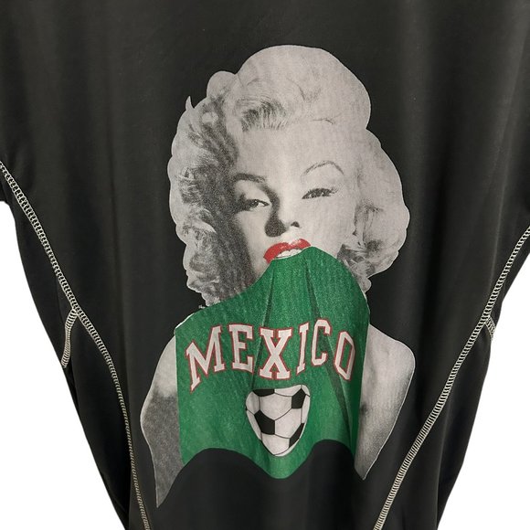 Marilyn Monroe Mexico Soccer Futbol Viva Mexico Graphic T-Shirt Size Sma… - Picture 3 of 6